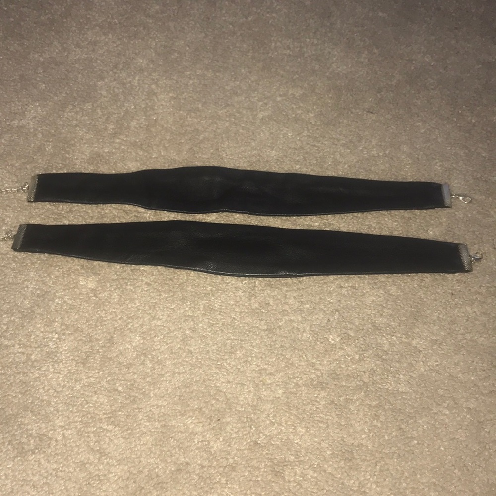 Lamarque Leather Choker